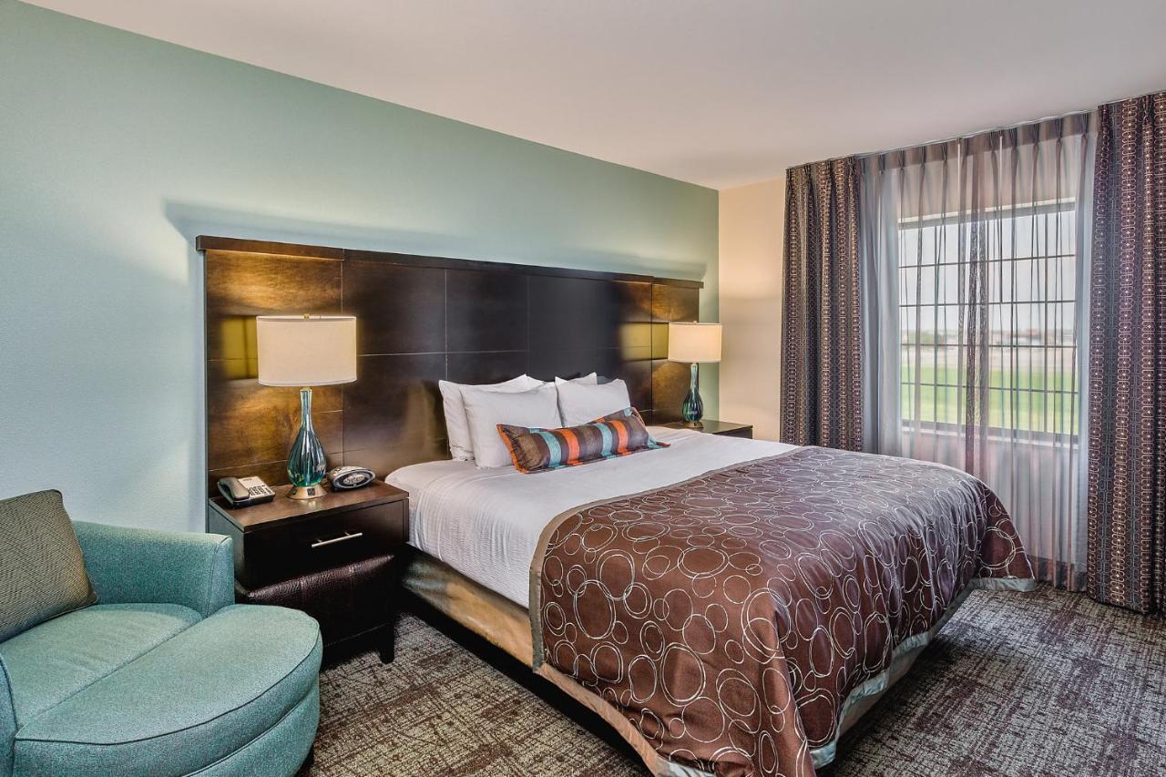 Staybridge Suites Bismarck By Ihg Екстериор снимка