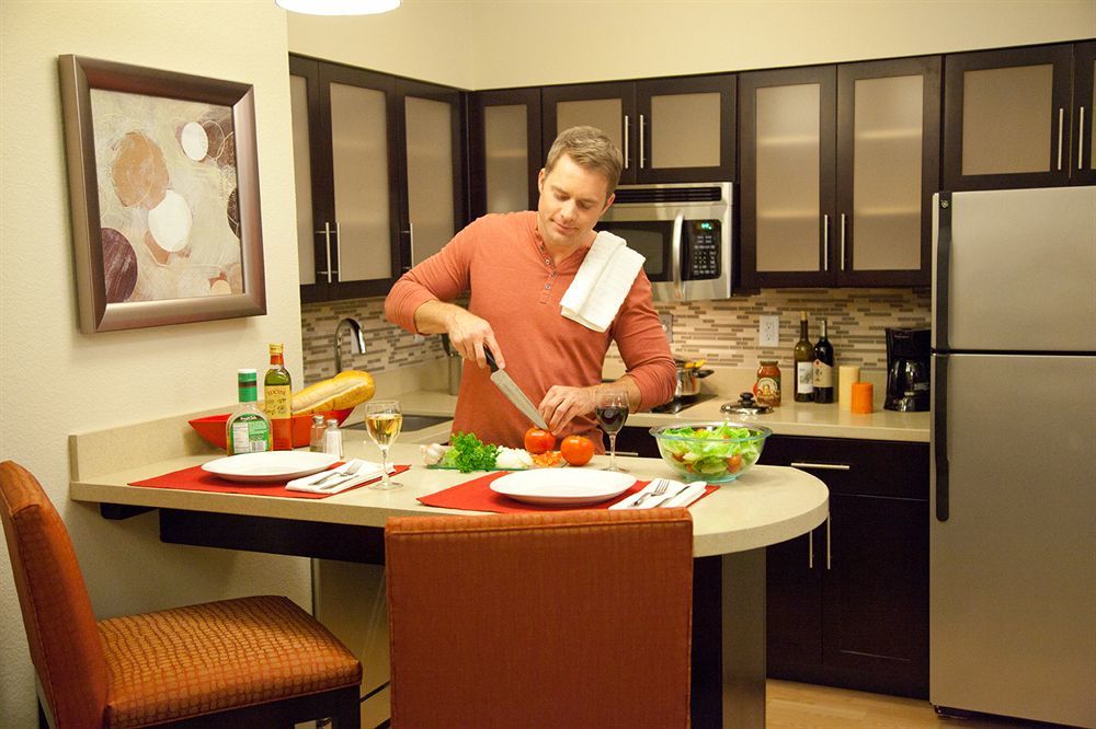 Staybridge Suites Bismarck By Ihg Екстериор снимка